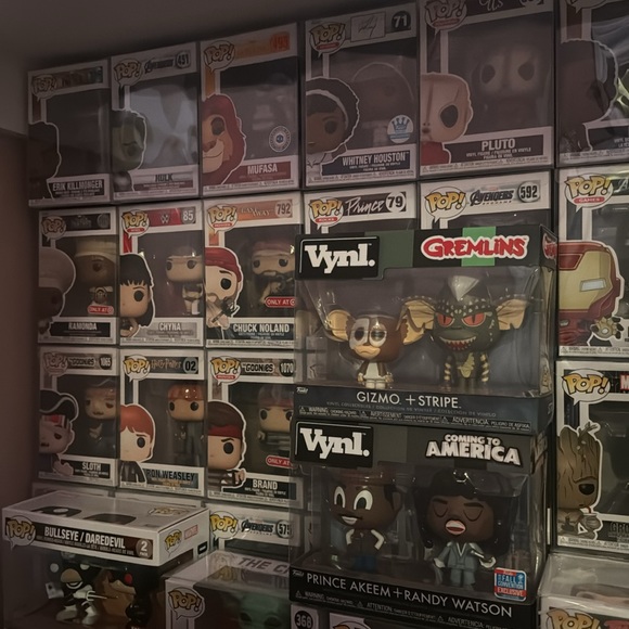 Meet Your Posher - Picture 2 of 14